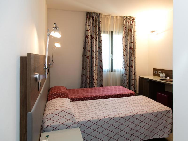 Hotel Del Parco Віджевано Екстер'єр фото