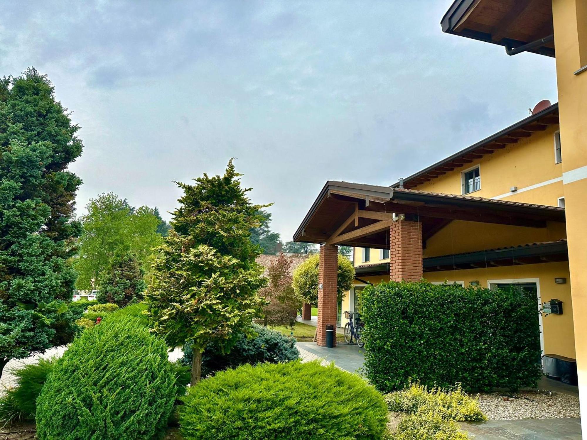 Hotel Del Parco Віджевано Екстер'єр фото